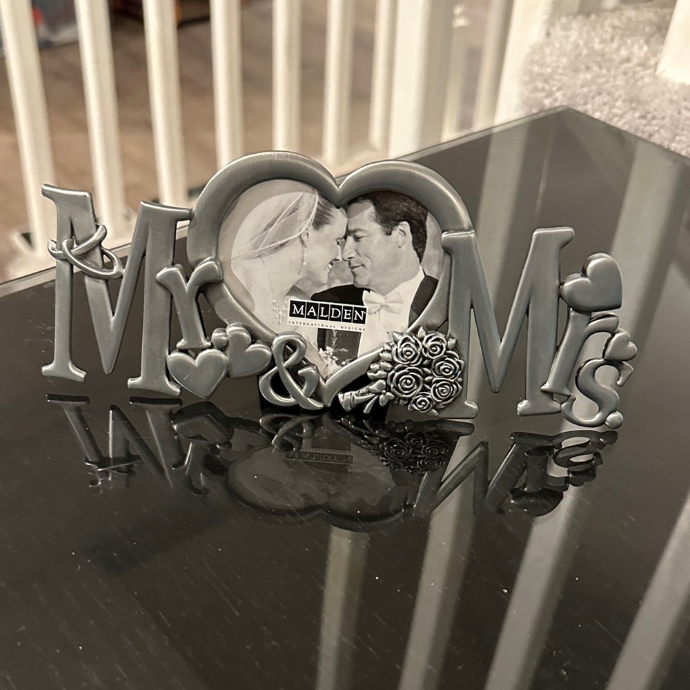 Mr. & Mrs. Photo Frame Bundle - Picture 3 of 5